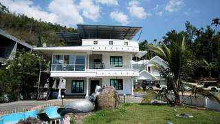 Click here to view the details of Karoli Inn Munnar